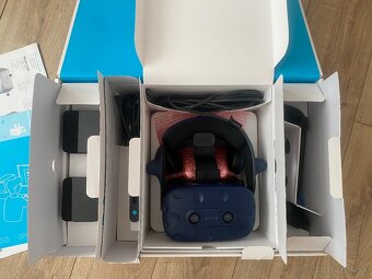HTC VIVE PRO - 6