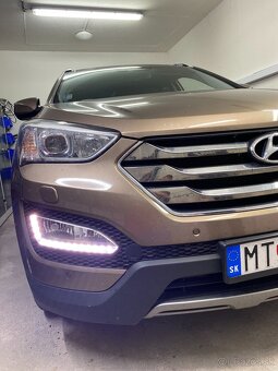 hmlovka denne svietenie DRL Hyundai Santafe - 6