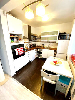 Bývanie v obľúbenej lokalite s parkovaním - 6