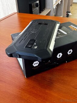 Predám odolný smartfón Hammer IRON 3 LTE - 6