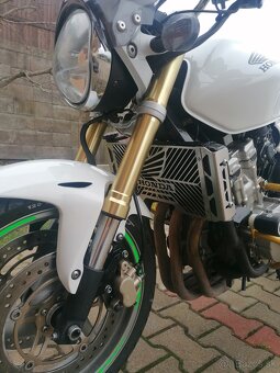 Honda Hornet 600 - 6