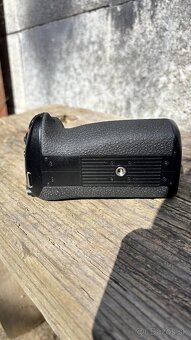Panasonic DMW-BGG9 Batériový grip pre G9 - 6