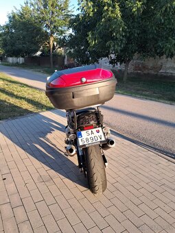 Suzuki GSF 650 - 6