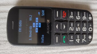 Aligator A690 málo používaný seniorský tlačítkový telefón - 6
