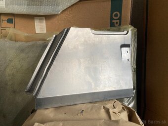 Uaz 469 zadný blatník - opravnú časť predám - 6