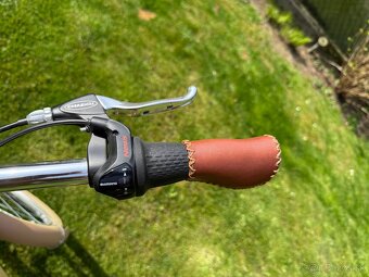 Damsky mestsky bicykel - 6