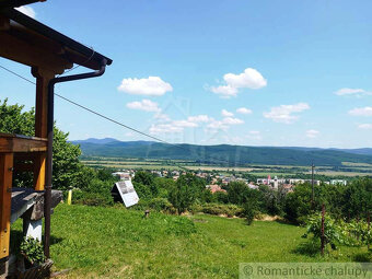 Drevenica s panoramatickým výhľadom pre romantikov aj poľo - 6