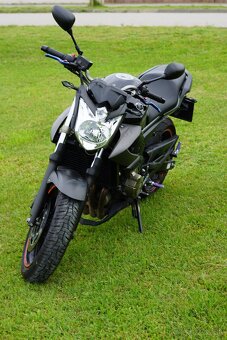 Yamaha XJ6n - 6