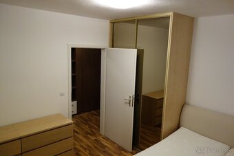 Prenájom priestranného dvojizbového bytu v Rači - 6