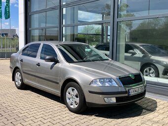 Škoda Octavia 1.6 Tour II nízky nájazd km 38.000 - 6