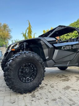 CAN-AM MAVERICK X3 Turbo RS - 6