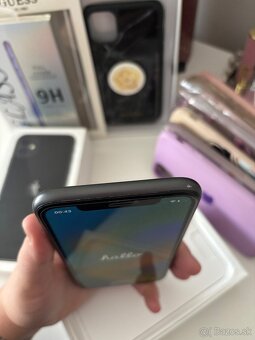 iPhone 11 black - 6