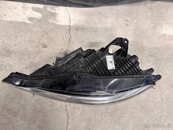 Volvo XC60 II LIFT MID LED 32342517--32342514 predne svetla - 6