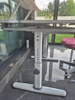 Predam rastuci stol pre skolaka - 6