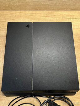 PlayStation 4 (PS4) - 6