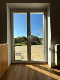 PREDAJ - RODINNÝ DOM - ZLATÉ MORAVCE - 6