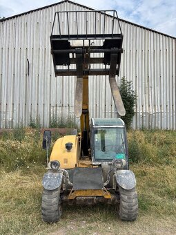 Teleskopicky nakladač CAT - 6