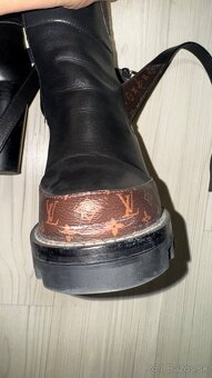 Louis Vuitton kožené vysoké čižmy V.38 - 6