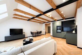 Exkluzívny 2izbový mezonet v meštianskom dome,Hviezdoslavova - 6