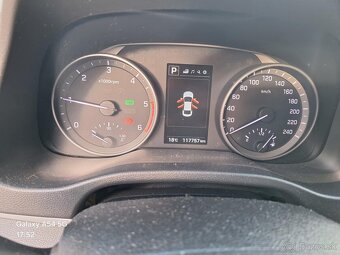 Hyundai Elantra - 6