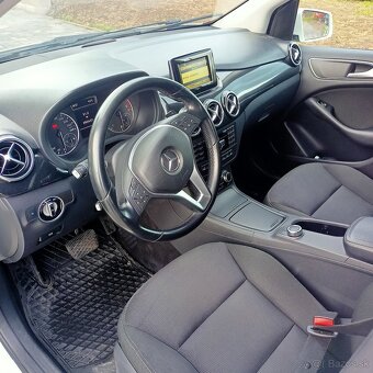 Predám Mercedes Benz B 180, r.v. 2012 - 6