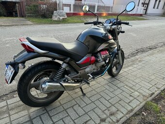 Moto Guzzi Breva 750 - 6