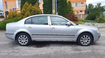 Škoda Superb 2.0 TDI Comfort DPF 6M - 6