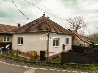 2-izbový rodinný dom Považský Chlmec - 6