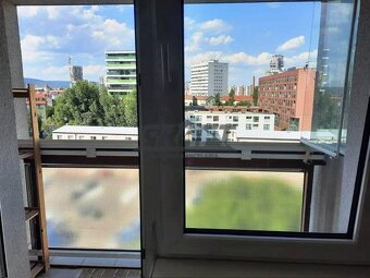 2-izb. priestranný byt Košická ul. v Bratislava NIVY - 6