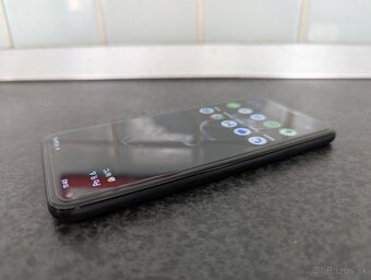 Google Pixel 5 - 6