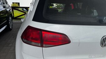 Rozpredám interiér a svetlá VW Golf 7 - 6