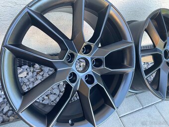 GEMINI SCHWARZ skoda Octavia RS 3 5x112  7,5x18 ET 51 - 6