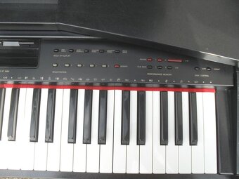 Digitální piano Yamaha Clavinova CVP 50 - 6