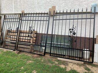 Kovaná brána a bránka - 6