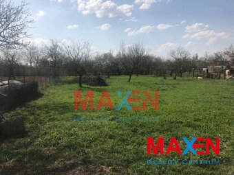 Predaj: MAXEN, Pozemok na stavbu rodinného domu 1474 m2,IS - 6