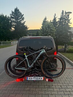 Prenájom 8 miestne vozidlo Mercedes V klass - 6