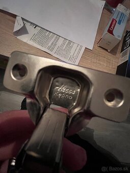 Klasické pánty do kuchynskych a šatnikovych dverí - 6