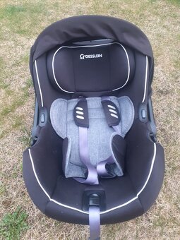 Kocik a autosedacka - 6