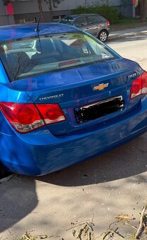 Chevrolet Cruze LS - 6