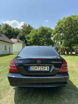 Mercedes-Benz E trieda Sedan 200 Kompresssor Elegance - 6