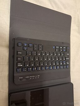 Tablet Lenovo + obal + Bluetooth klávesnica + stylus - 6