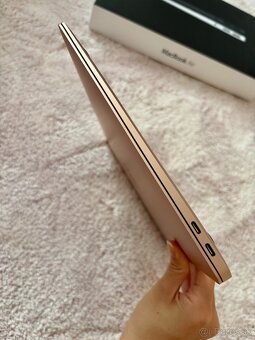 MacBook Air ružový - 6