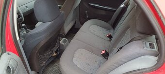 Škoda Fabia 2002 1.4 MPI 221532km - 6