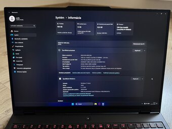 Lenovo Legion Pro 7 16IRX8H - 6