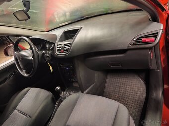 Predám Peugeot 207 1.4 benzin - 6
