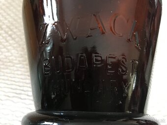 Staré sklenené flaše s nápisom - 6