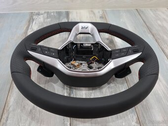 Multifunkcny kozeny Seat volant - 6