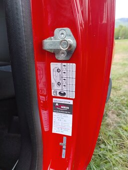 Ford miesta 1,3 i - 6
