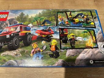 Lego city Hasičské auto 4x4 a záchranná loď - 6