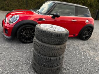 Mini Cooper 2.0 D Bi-xenón, 82kW, A6 - 6